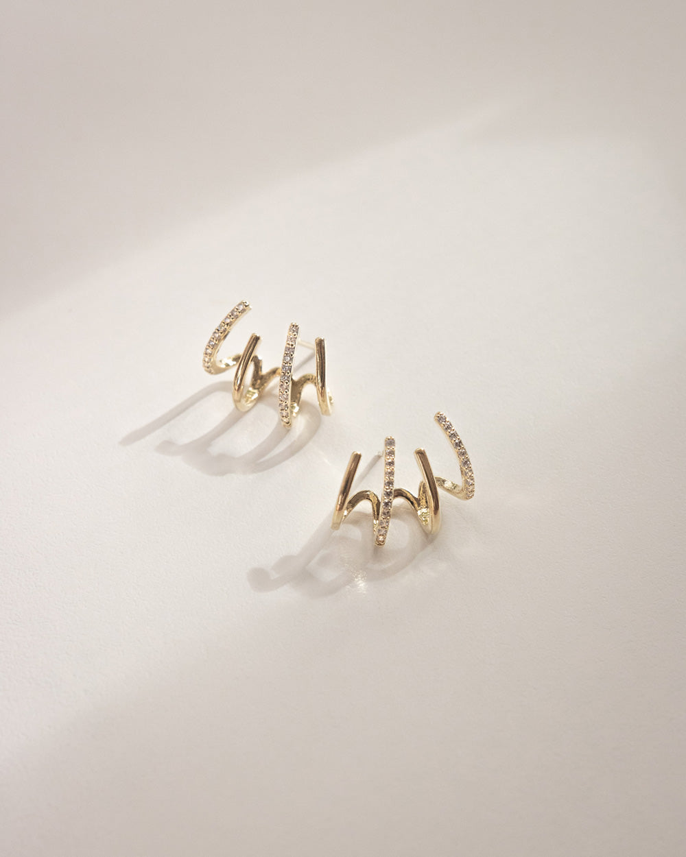Four Claw Earrings in Gold